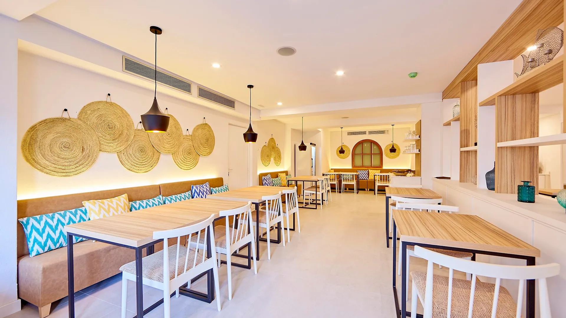 Cupido Boutique Hotel Peguera 3*,